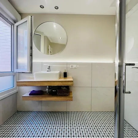 Piso Reformado,centrico,tranquilo Y Con Wifi Vut 09-398 Burgo