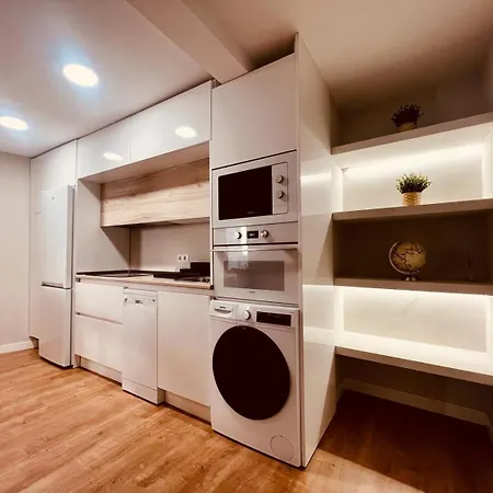 Apartamento Piso Reformado,centrico,tranquilo Y Con Wifi Vut 09-398