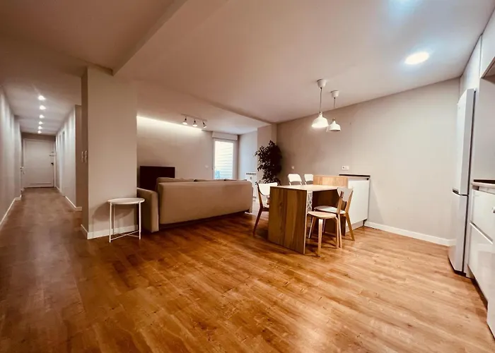 Apartamento Piso Reformado,centrico,tranquilo Y Con Wifi Vut 09-398