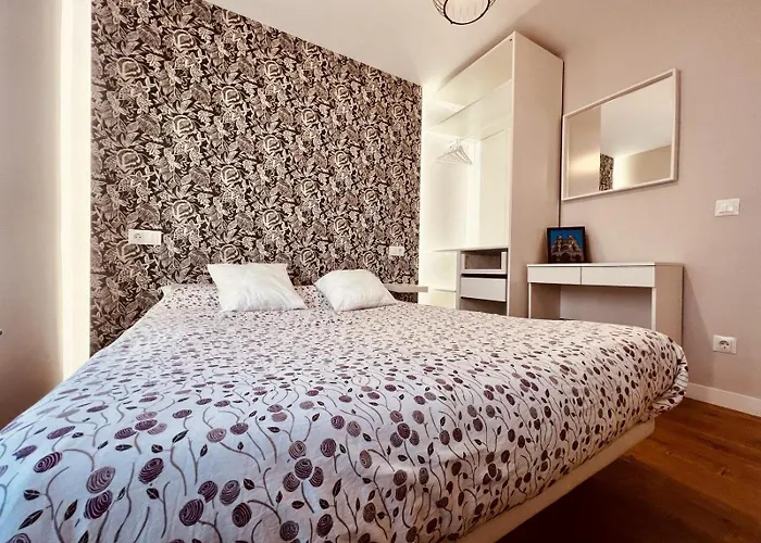Piso Reformado,centrico,tranquilo Y Con Wifi Vut 09-398 Apartamento *